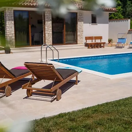 House Herceg By Briskva * 乌马格