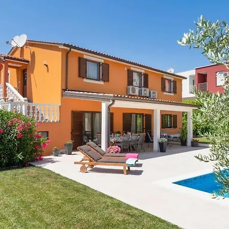 House Herceg By Briskva 别墅